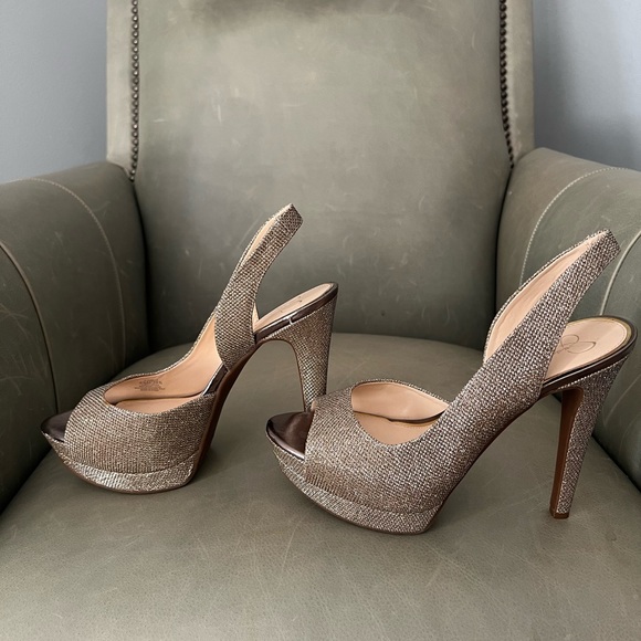 Jessica Simpson Sabella Sparkly Gold Pumps - Picture 1 of 7